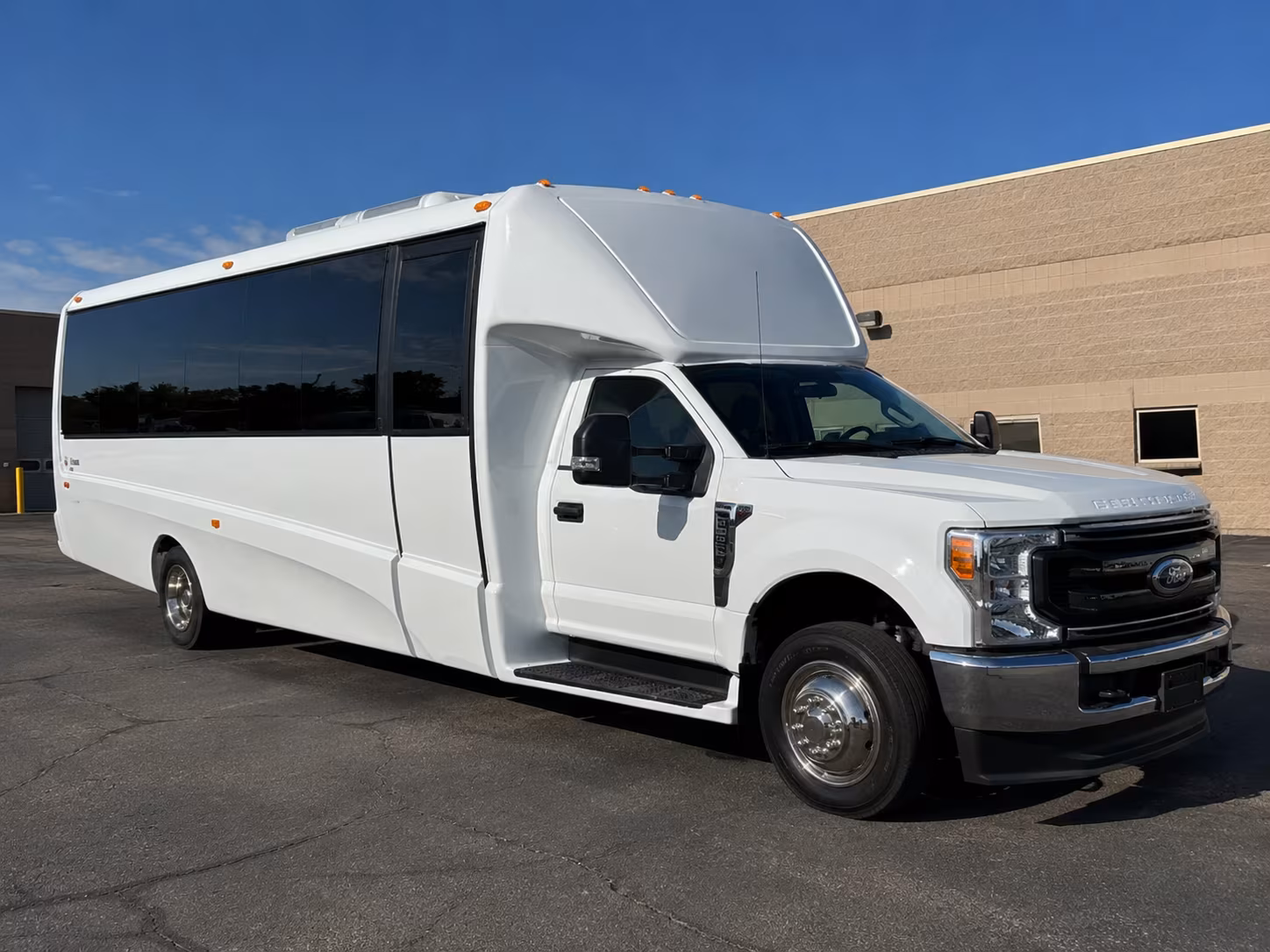 lorain bus rentals