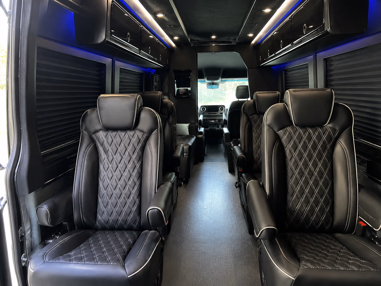 lorain private airport shuttles for lorain pickups and drop offs