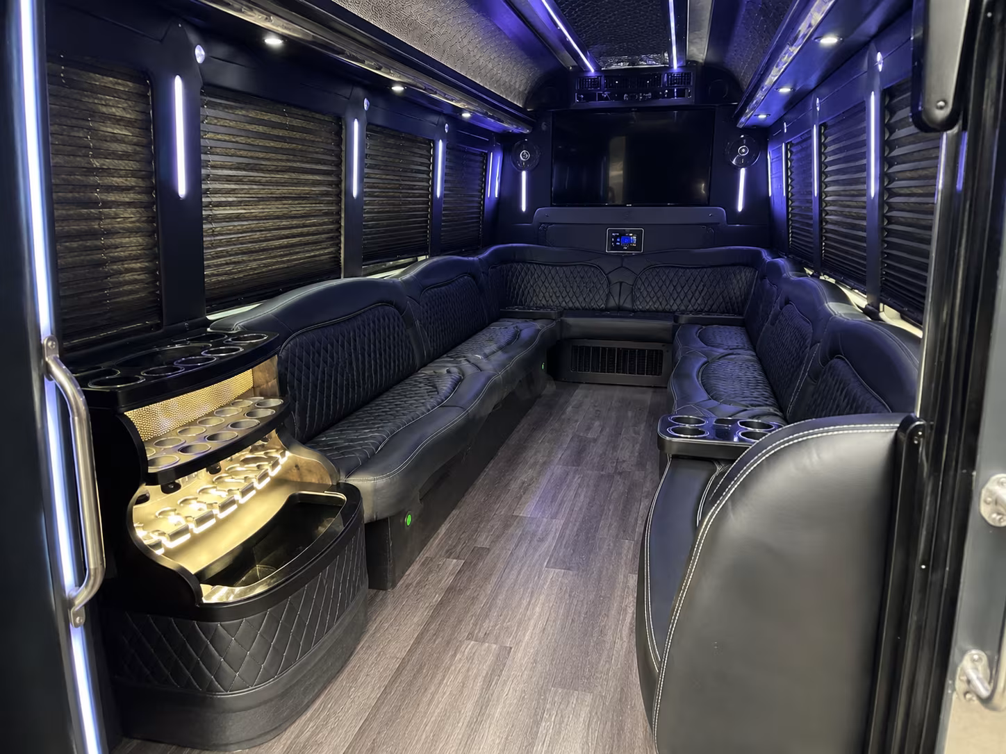 lorain wedding bus rentals for small and large celebrations