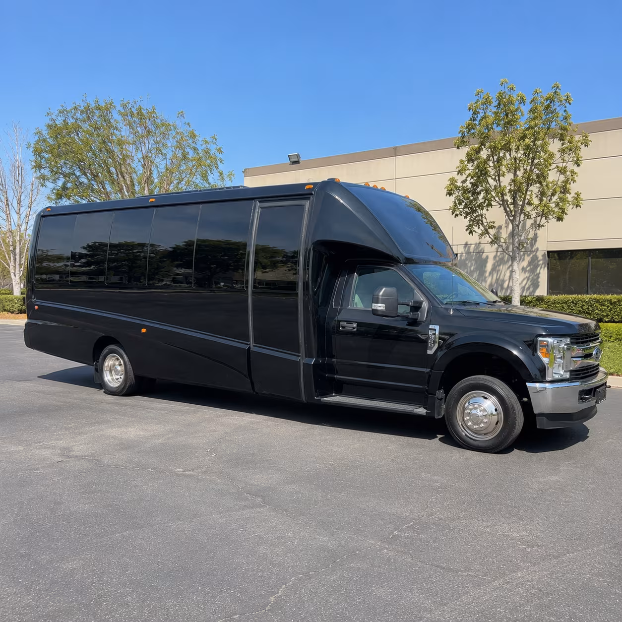 party buses that make akron prom night legendary