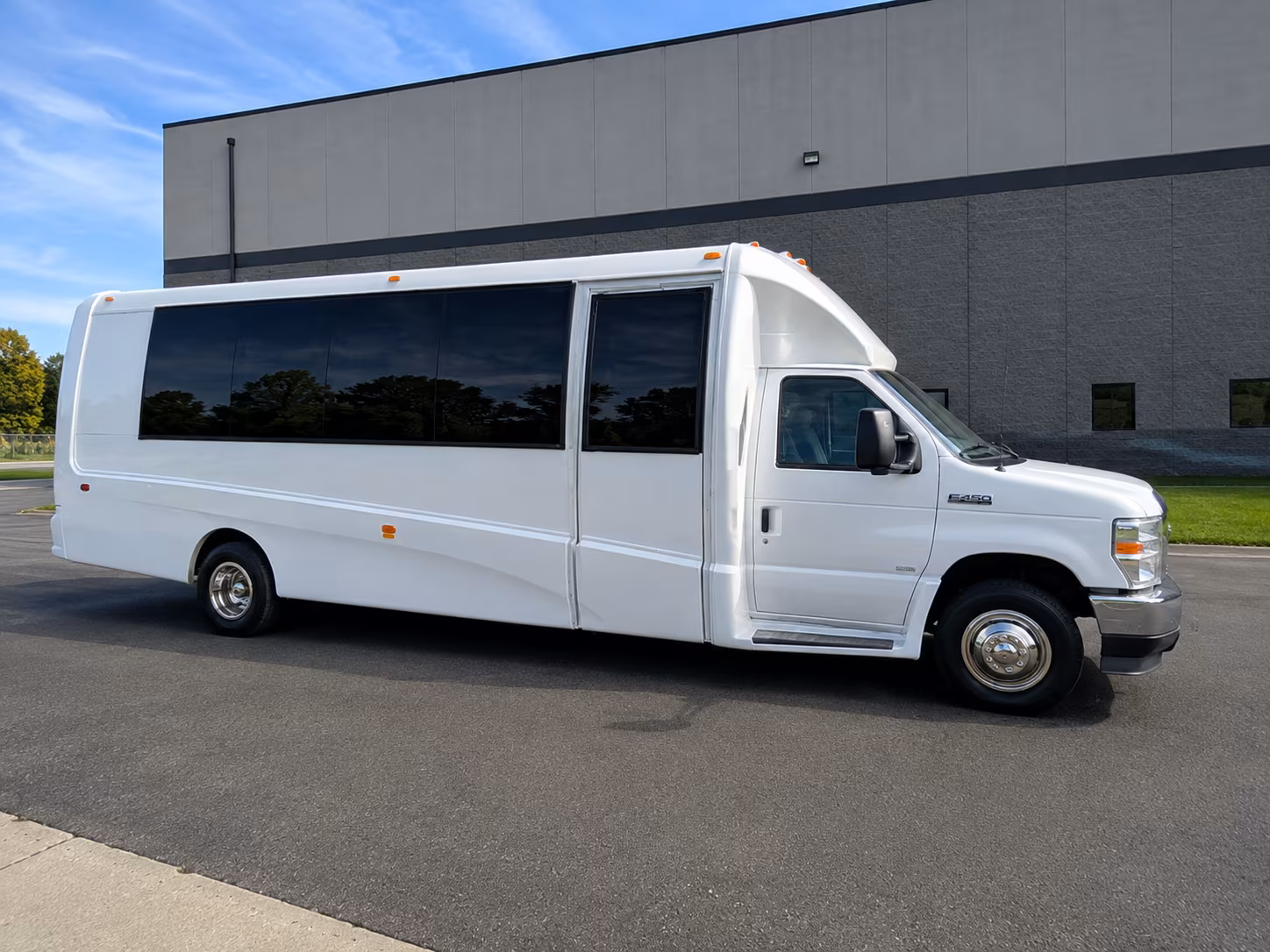 plan a wine tour to gervasi vineyard and the canton area