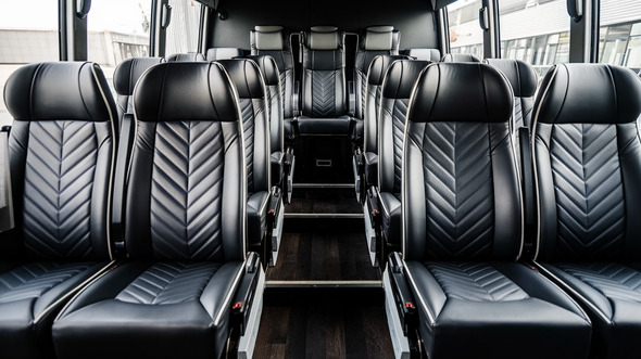 18 passenger minibus rental akron